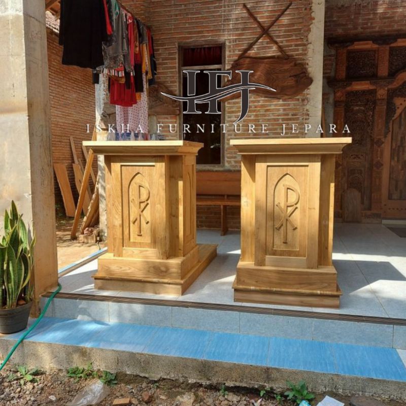 PODIUM GEREJA KAYU JATI TPK_MIMBAR KATOLIK MINIMALIS_PODIUM PENDETA JATI
