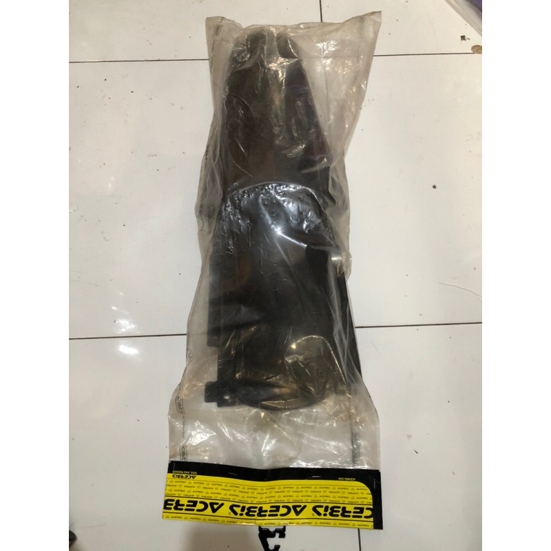 Spakbor belakang yz125 acerbis
