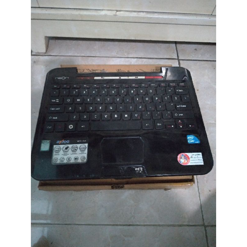Laptop Komputer Mini & Monitor Set Axioo Neon CLW Core i3 Ram 4gb