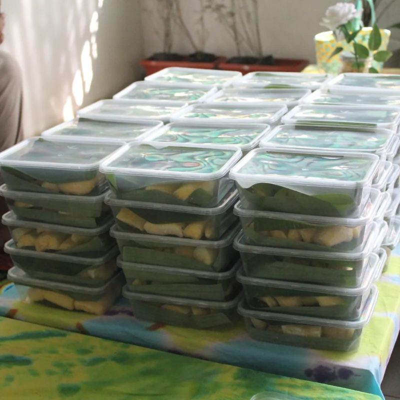 

Tape Manis Singkong, Pulut Hitam, Pulut Putih Medan Tuntungan Khusus Pemesanan Instan/SameDay