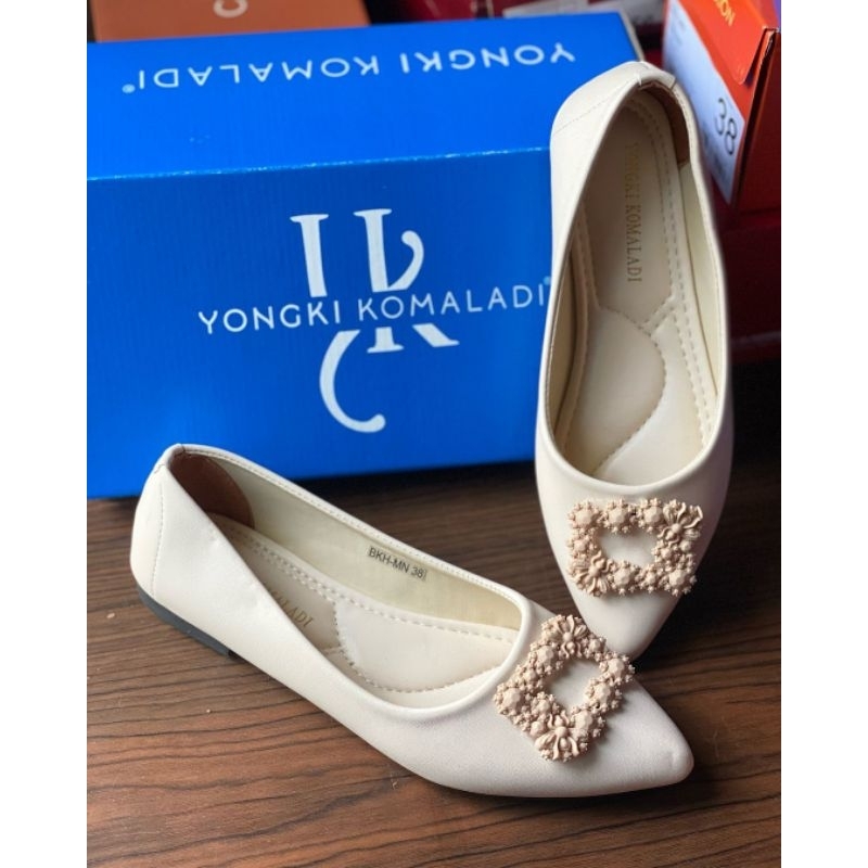 Flat shoes Yongki komaladi