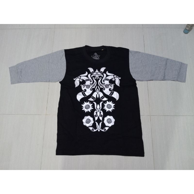Baju kaos Dayak Borneo Kalimantan Bajalai