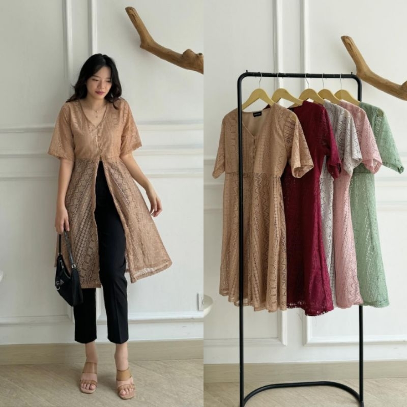 ABLECOUTURE Atasan blouse panjang v-neck brukat pesta slit top lace cary top 9-018