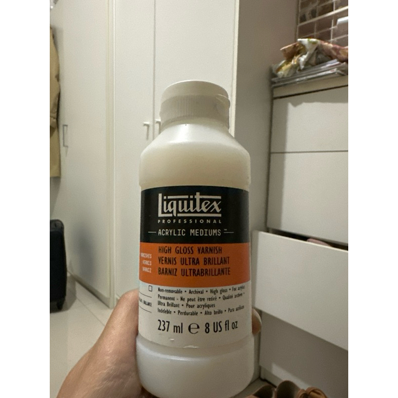 

Liquitex Professional Varnish : High Gloss 237 ml