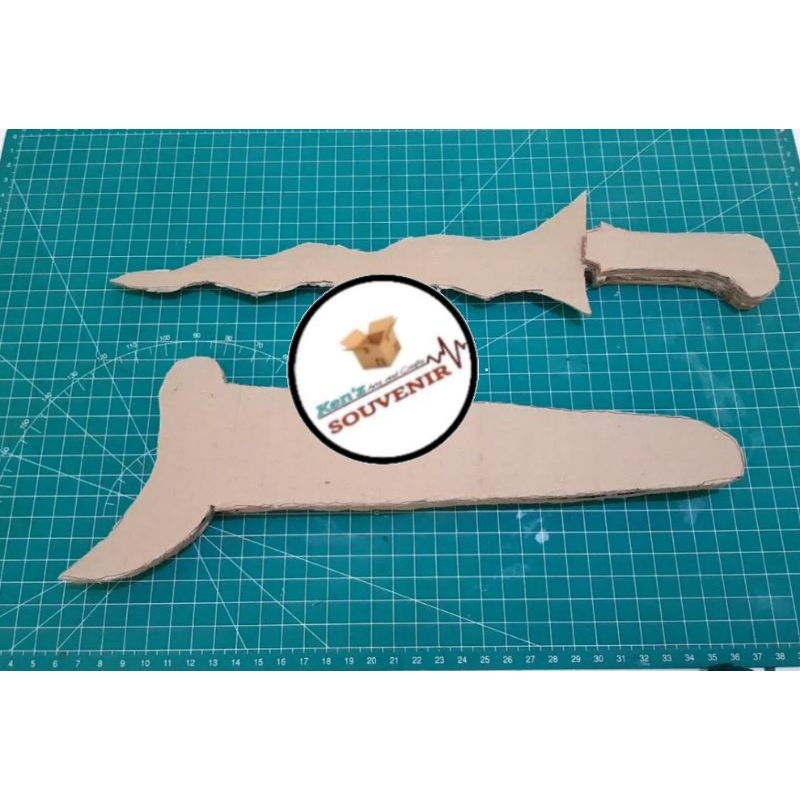 

properti keris kardus 40cm prakarya