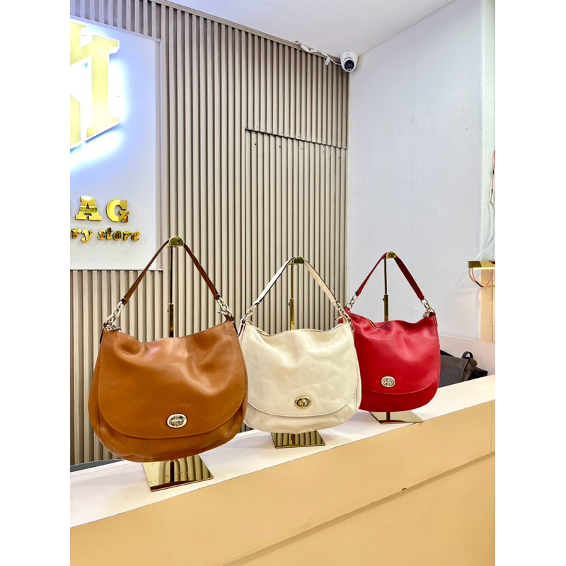 Coach Turnlock Hobo Tas Wanita