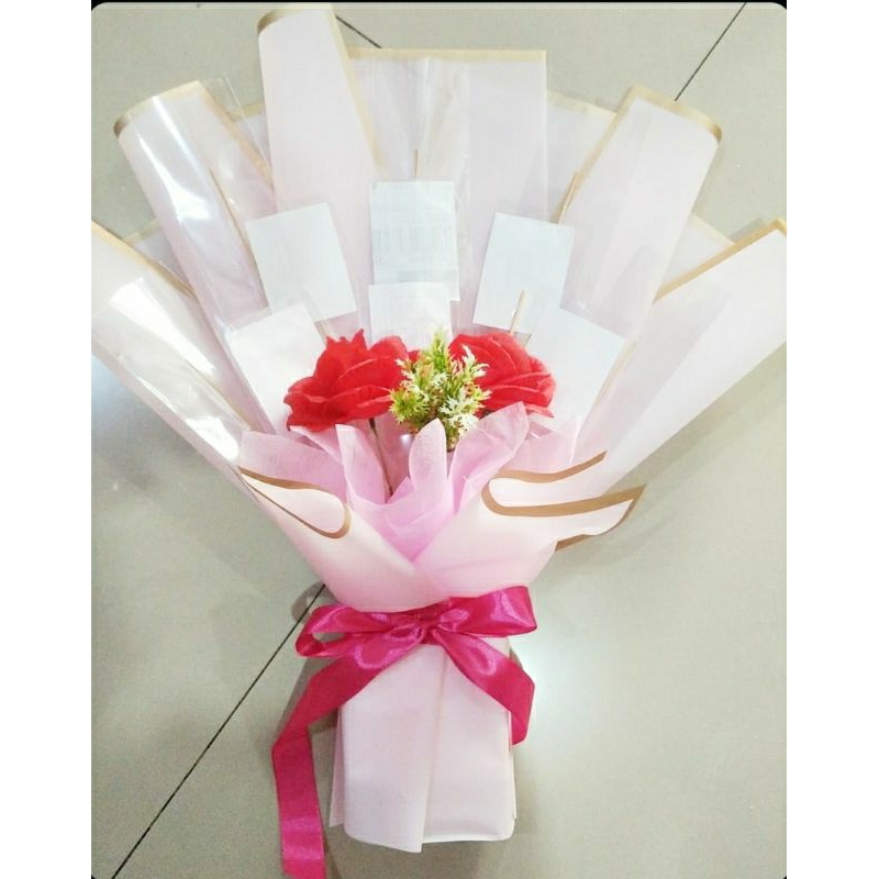 Buket kerangka uang bunga wisuda