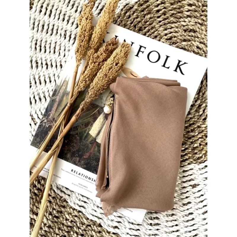 JILBAB INSTAN ZIPPER BELLA WARNA MOCCA