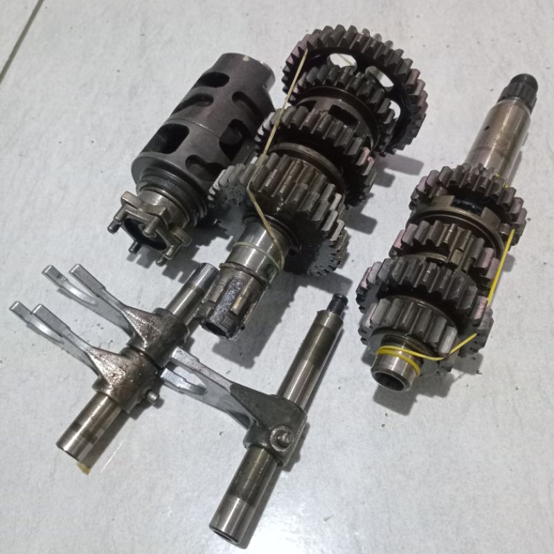 rasio pulsar 180 ug4 original copotan