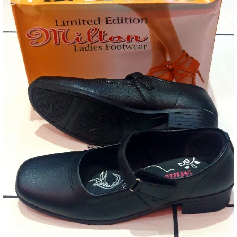 Sepatu Fantofel Milton Paskibra Hitam Perekat