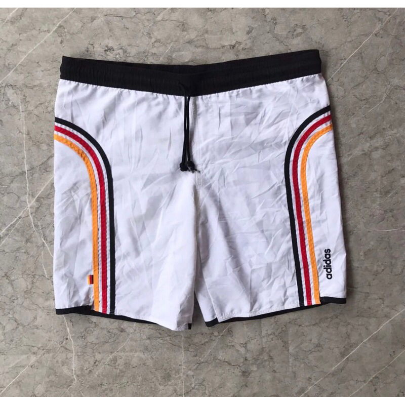 celana pendek Adidas second