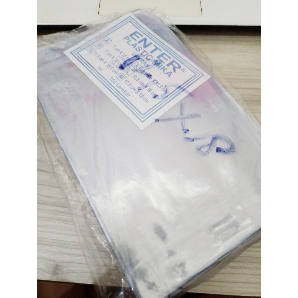 

[PER 10 PCS ] ENTER PLASTIC MIKA UKURAN 12.5 X 18 CM