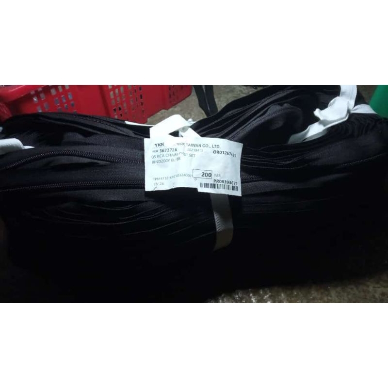 daunan resleting ykk no 5 coil permeter