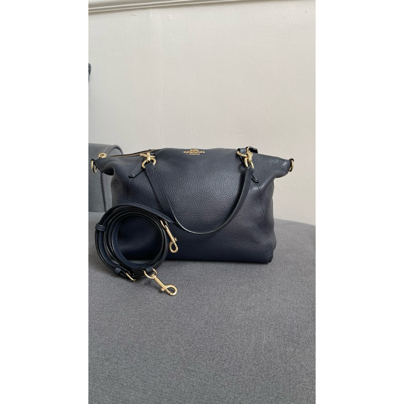 Preloved coach small kelsey navy gold hardware 100% authentic