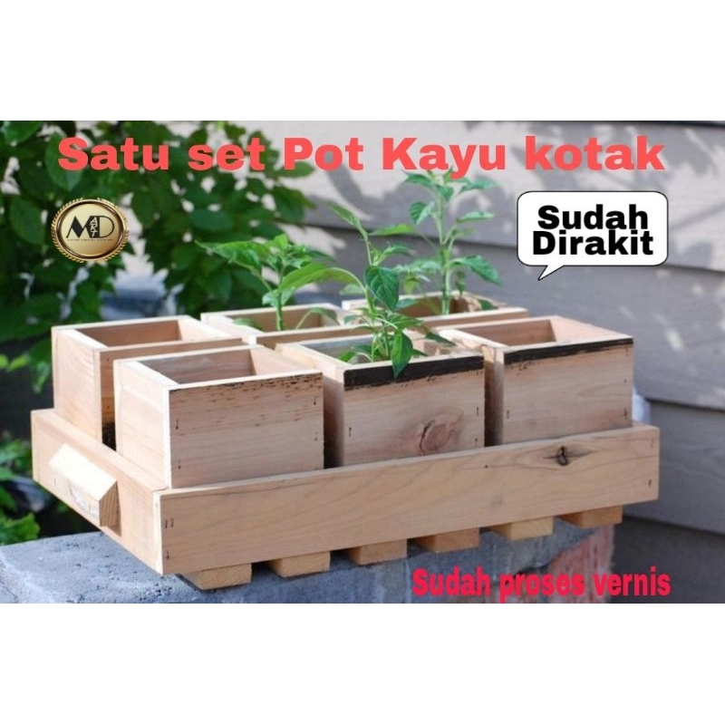 Satu Set Pot Kayu Kotak/ Pot Kayu Jati Belanda