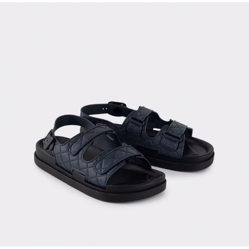 [PRELOVED] URBAN&CO Essentials Sepatu Sandal Tali Elaina in Black