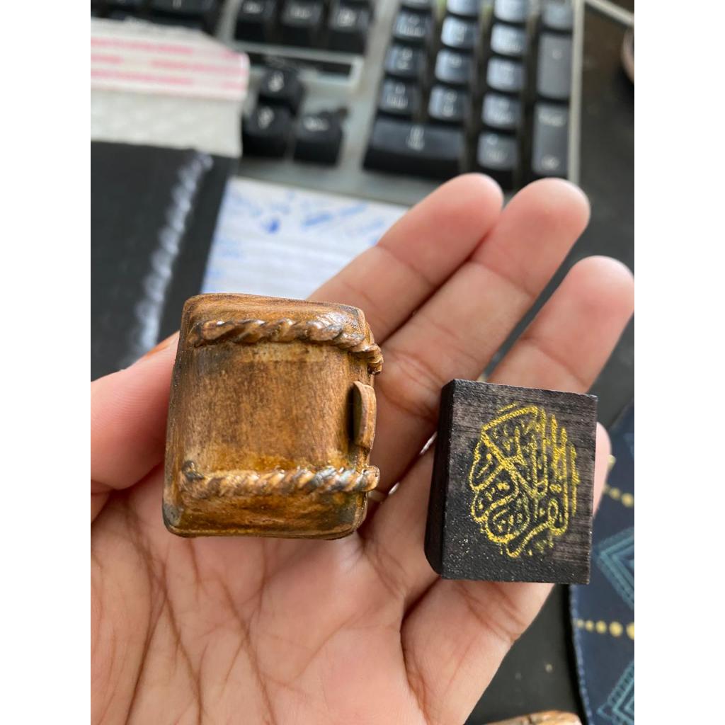 KITAB STAMBUL HITAM BOX PETI KUNO TINTA EMAS AL QUR'AN KECIL