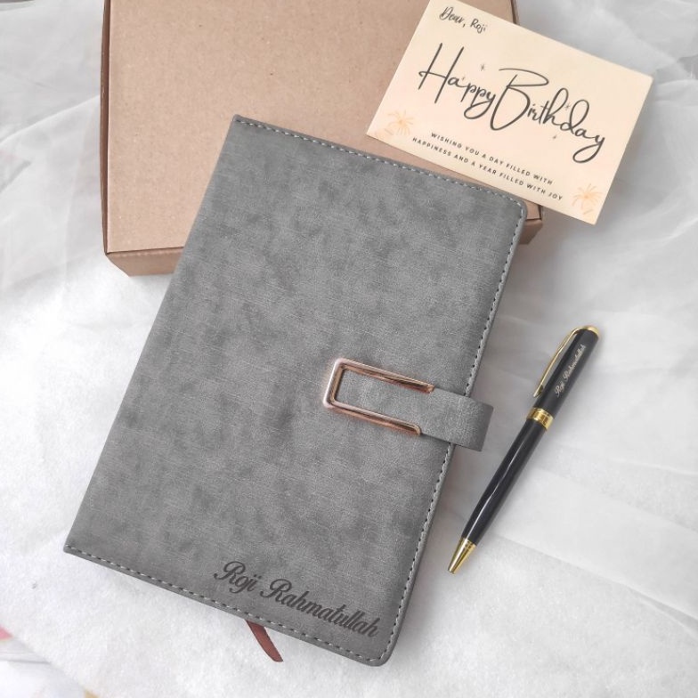 

DASYAT Paket Hampers Buku Agenda dan Pena Premium