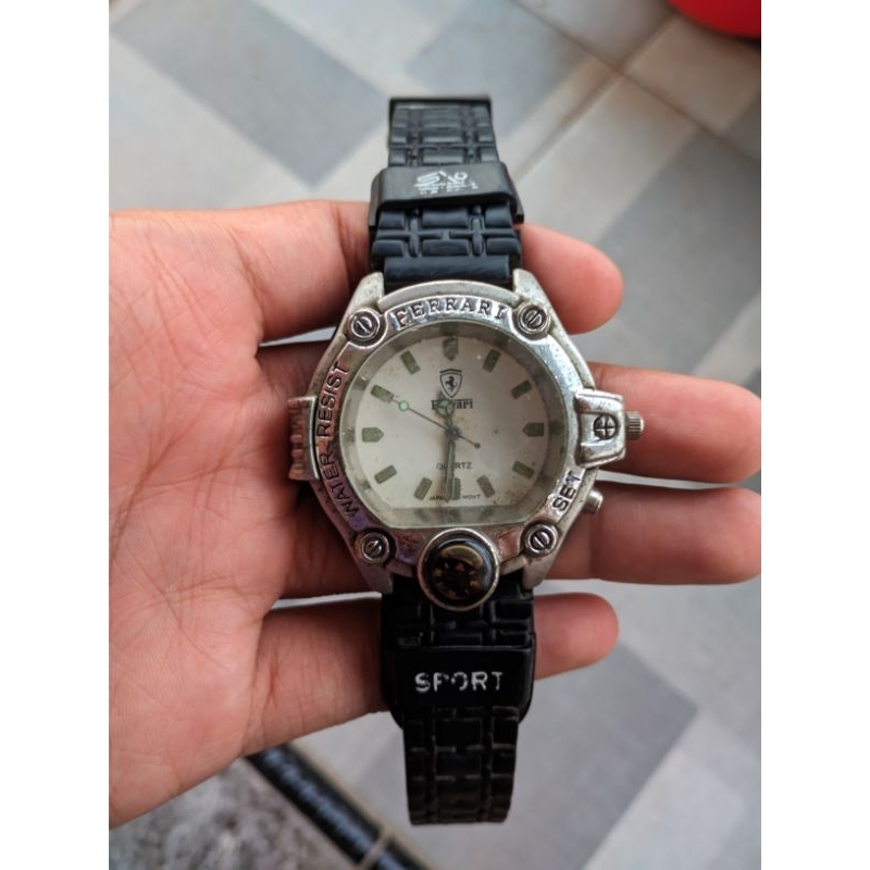 Jam Tangan Ferrari Vintage