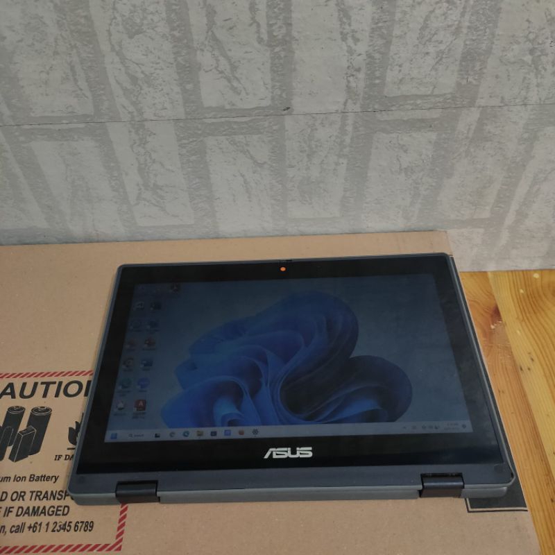 Laptop Asus BR1100FK 2in 1 Flip X360 bisa jadi Tablet Touchscreen Intel Celeron N4500U Ram 4Gb / SSD