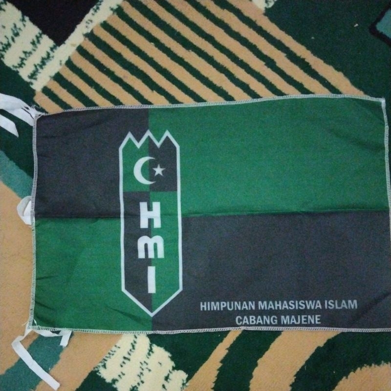 bendera hmi 2 buah 40x60 cm