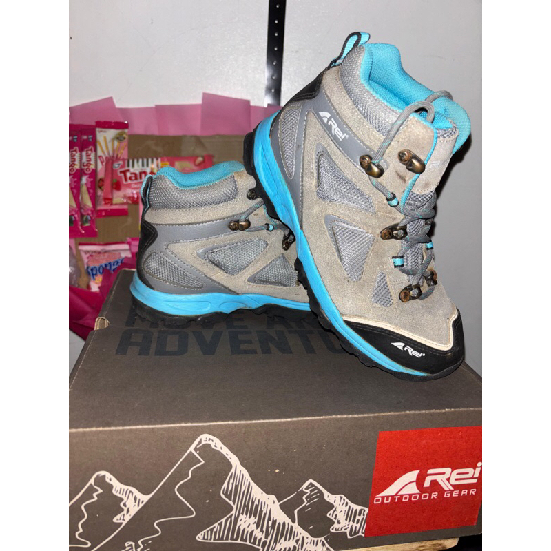 Jual Rugi‼️SEPATU GUNUNG WANITA AREI SMITHSONIA - SEPATU OUTDOOR WANITA REI ADVENTURE