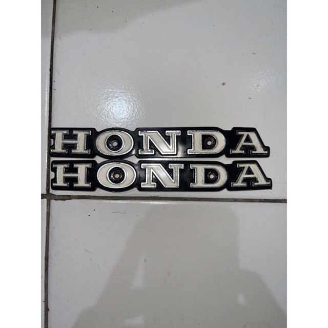 Emblem honda CB K5 K4 ori set kanan kiri / Emblem Honda CB K5 K4 original copotan / emblem K5 gl 100