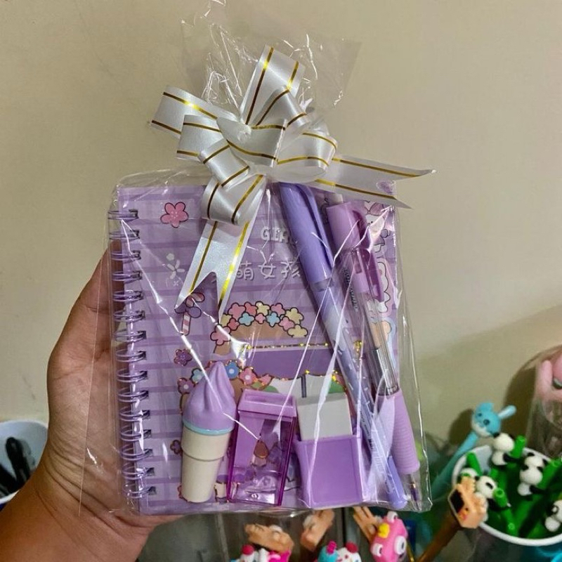 

Hampers mini peralatan tulis