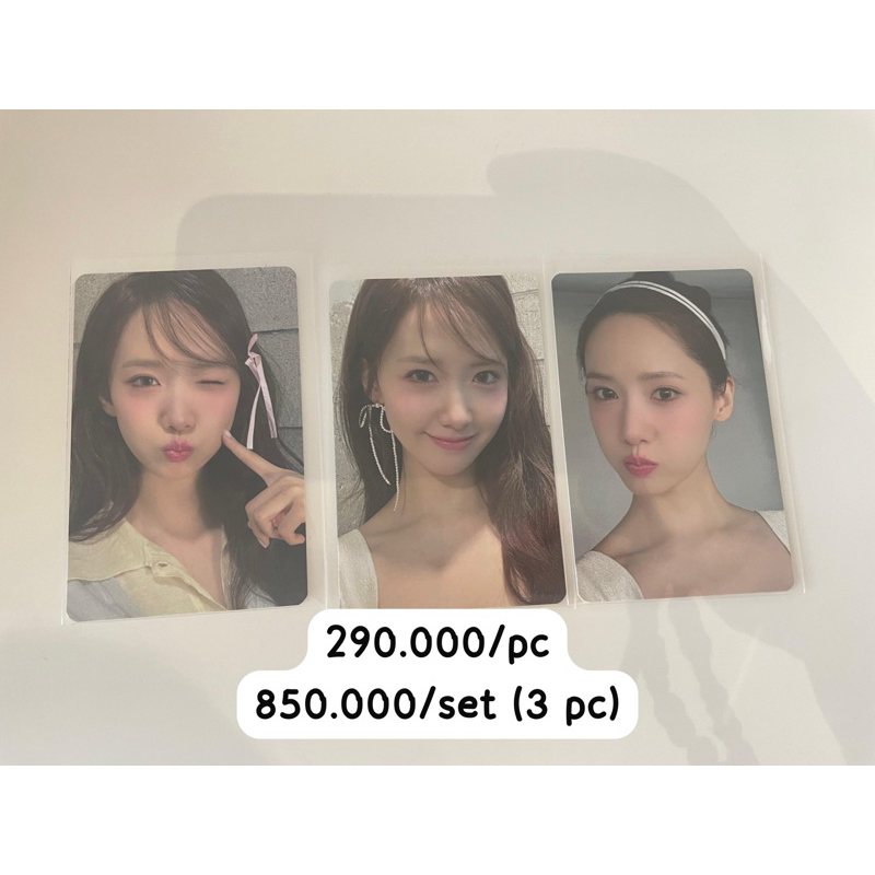 YOONA PHOTOCARD POP UP STORE EVENT