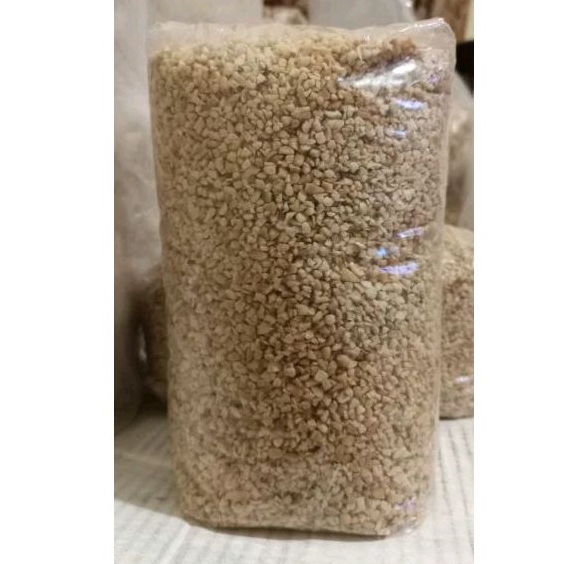 

kacang mede menir 1kg