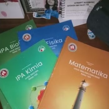 

BUKU PAKET PENERBIT INTAN PARIWARA Kelas 10A