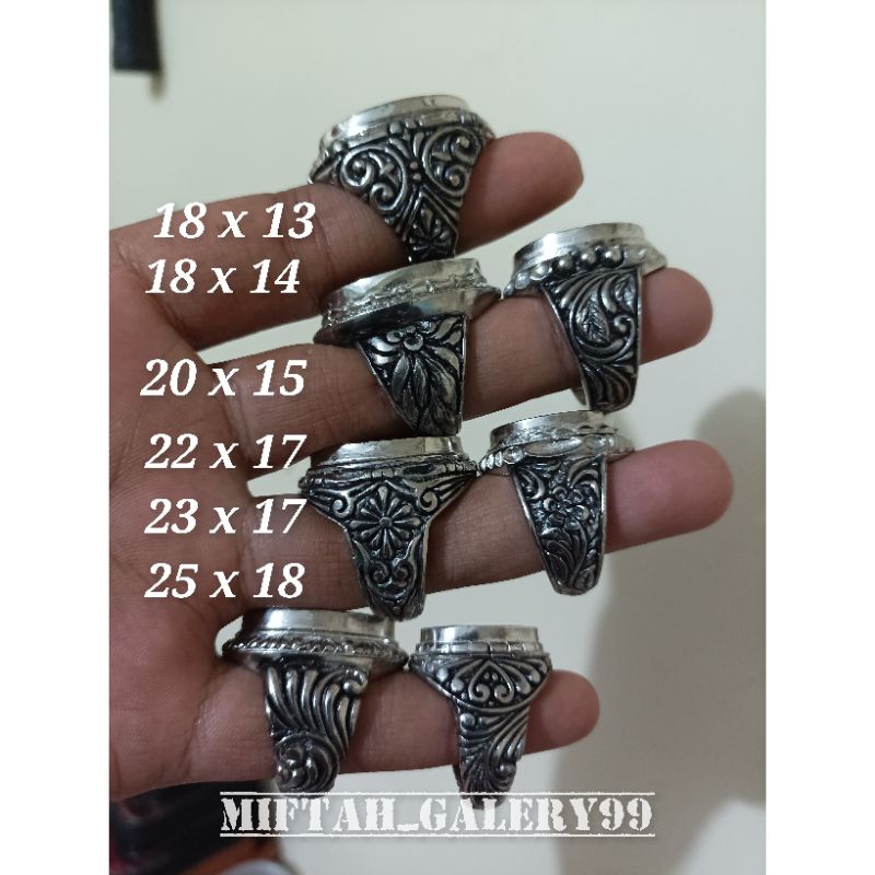 Emban cincin alpaka motif ukir navajo