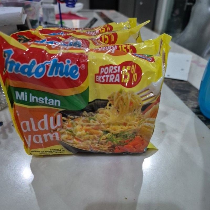 

indomie kaldu ayam (5 bgks)