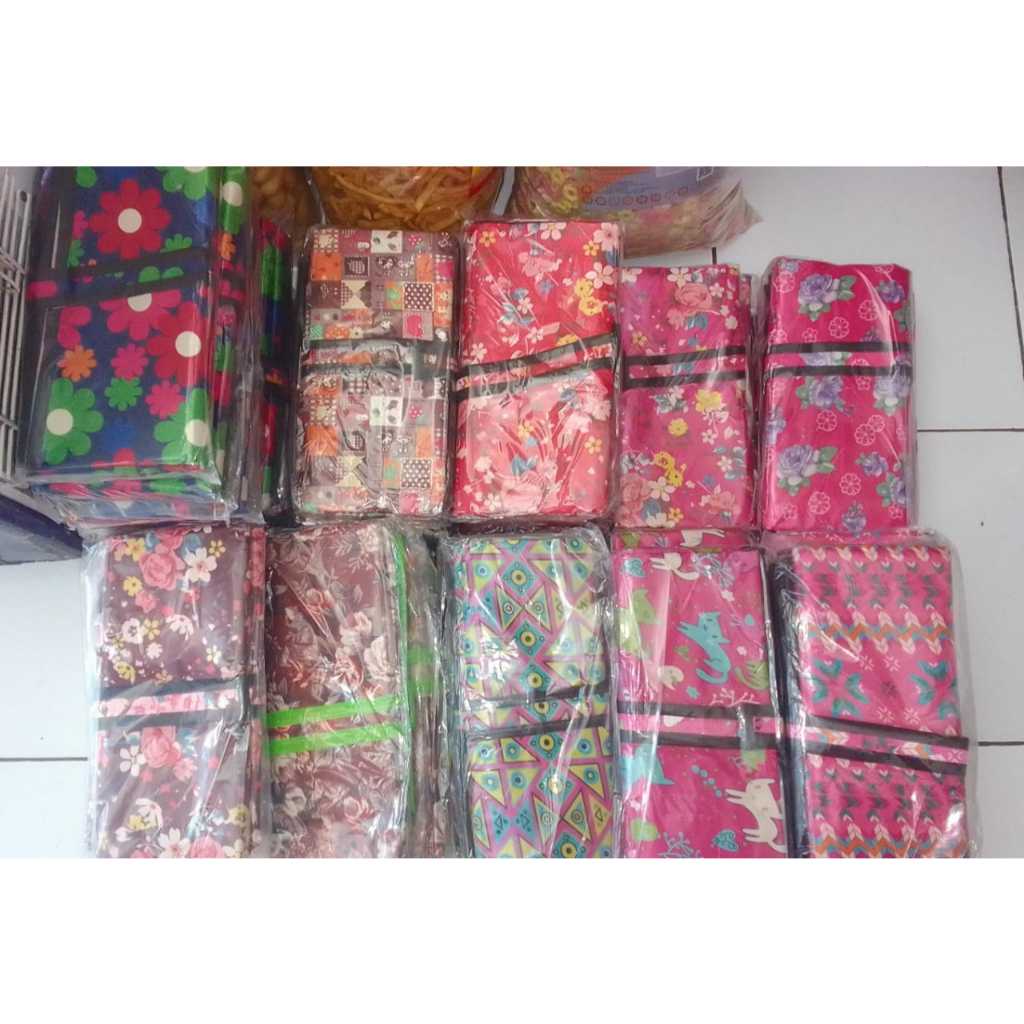 Tikar Lipat Piknik Microsatin