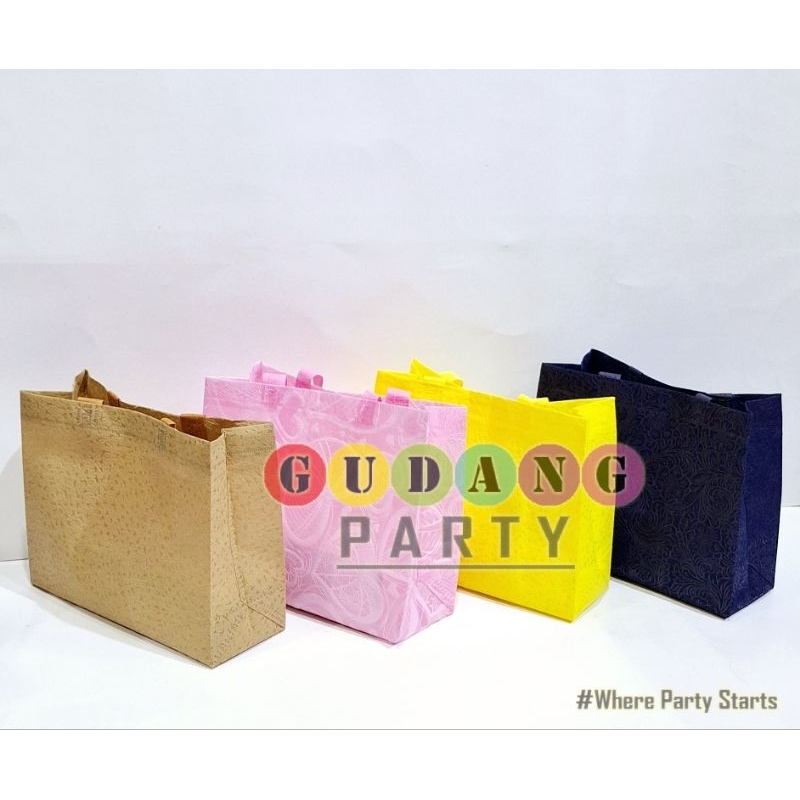 Spunbond AW Embos/Spunbond Embos/Goody Bag/Handle Bag/Tas Souvenir