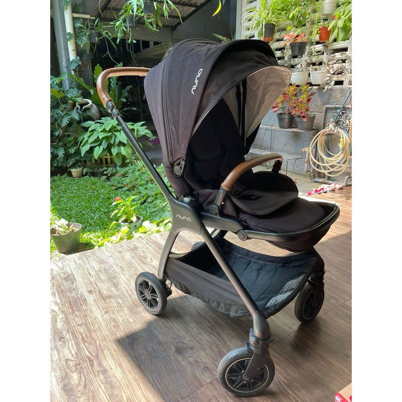 nuna triv stroller