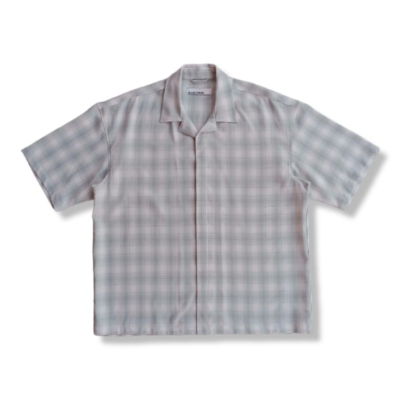 Open collar shirt beslow standard oversize