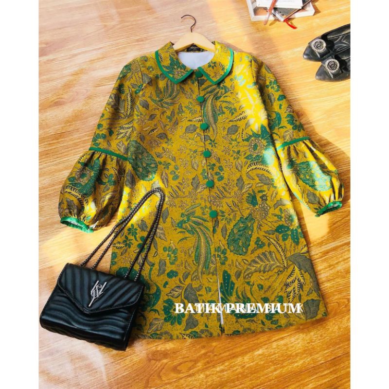 ATASAN BATIK MODERN INDONESIA
