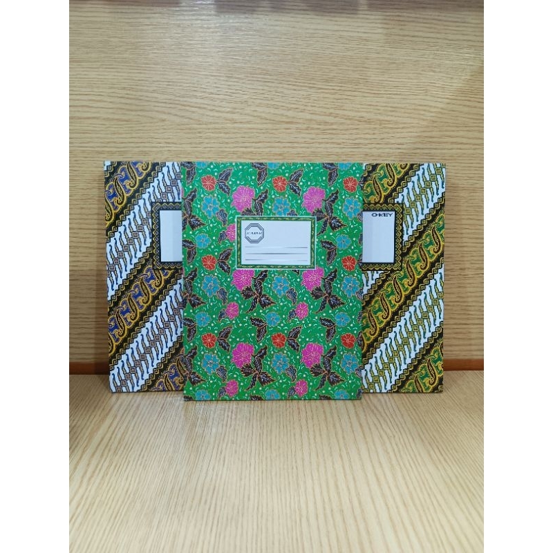 

buku tulis hardcover/ buku tulis kwarto isi 100 lembar