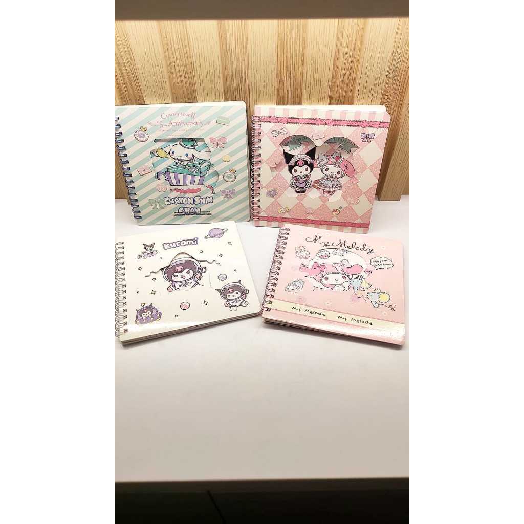 

LUCKY CAT - BINDER BOOK MIDDLE SANRIO XQ | BUKU TULIS BINDER SANRIO | KUROMI | BUKU MELODY | CINAMORROL | BUKU TULIS | DIARY BOOK | NOTES BOOK | NOTES | JURNALING BOOK | BUKU TULIS MOTIF WARNA WARNI | BUKU TULIS LUCU | BUKU CATATAN DIARY SANRIO KARAKTER