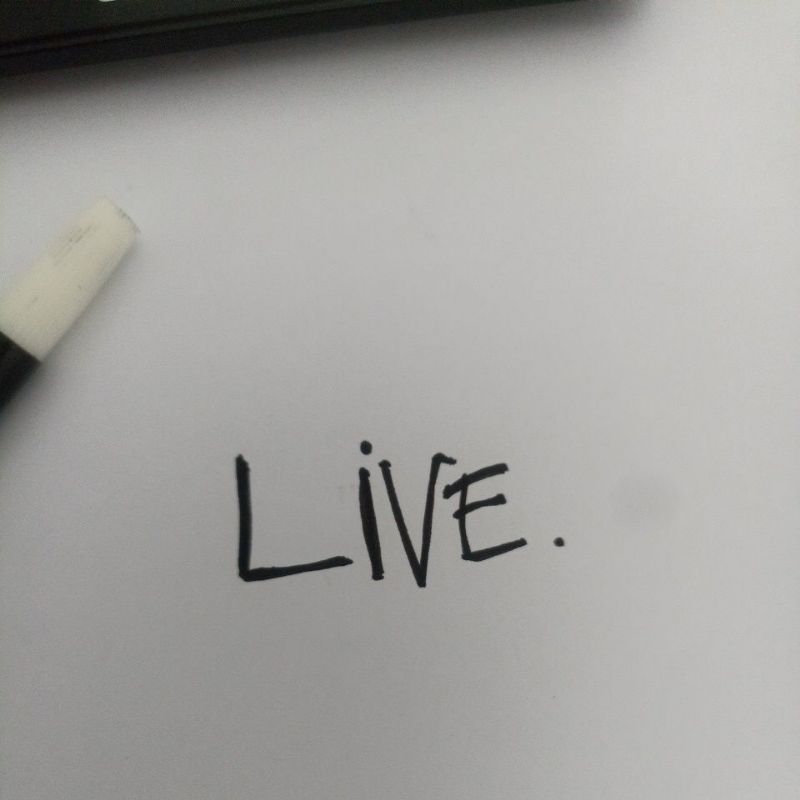 

LIVE STREAMING