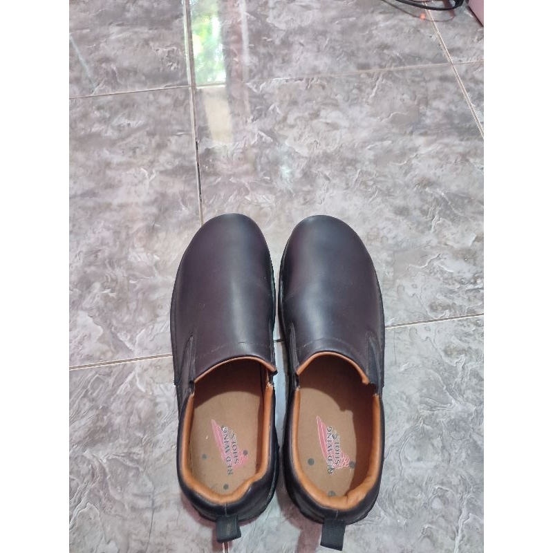 Sepatu Red Wing second