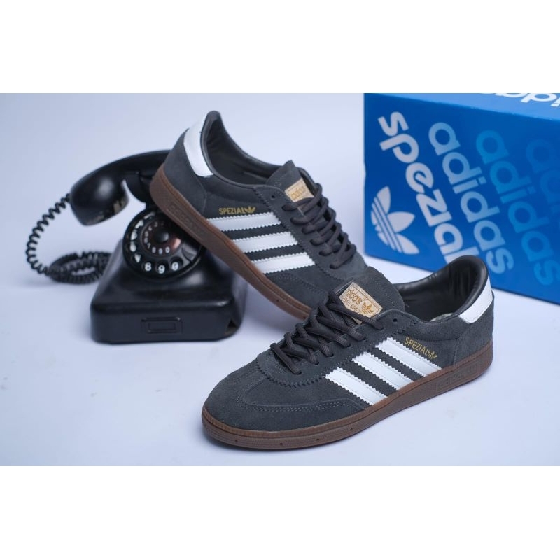 SEPATU CASUAL SNEAKERS ADIDAS HANDBALL SPEZIAL DARK GREY GUM (BNIB)