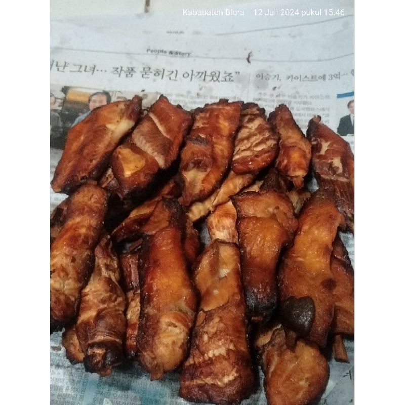 

IKAN ASAP GORENG 15 PCS/AWET DAN TAHAN LAMA
