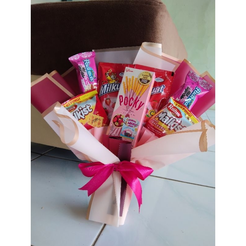 

Bouquet snack / bulet ultah /buket wisuda / buket pocky