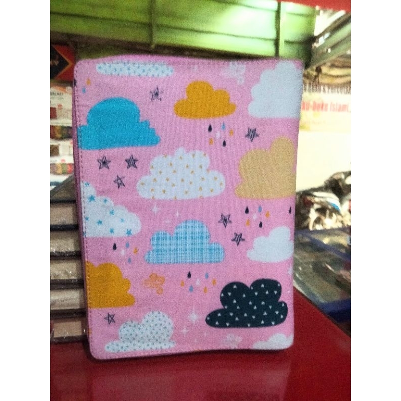 

Cover Alquran Anak sampul Al-Qur'an a5 Sarung Al Qur'an sedang