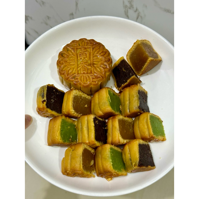 

Kue Bulan Mooncake NamHiong Aliong khas Selatpanjang 100% Homemade