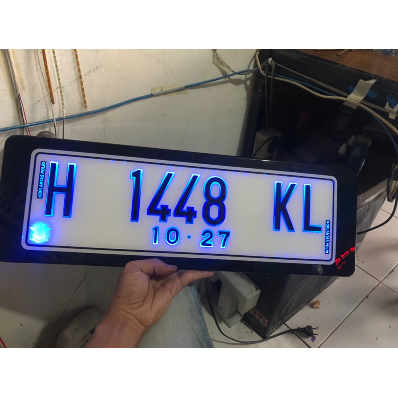 PLAT MOBIL NYALA + REM