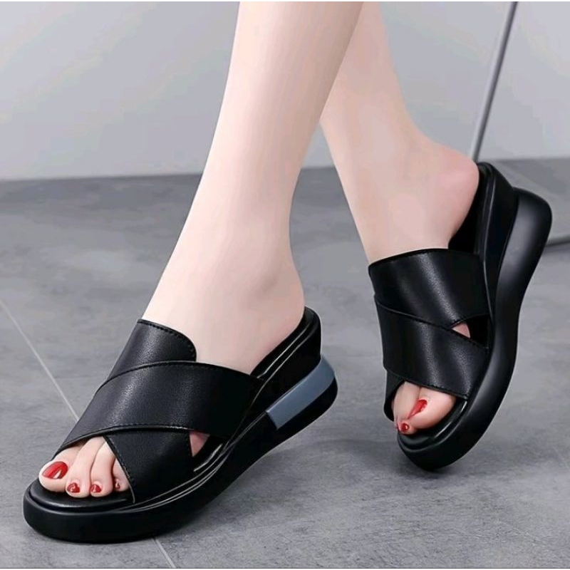 (cod) SANDAL KICKERS WANITA SANDAL SELOP SLOP SLIP ON WEDGES WEDJES SANDAL PESTA CEWEK ANAK IBU REMA