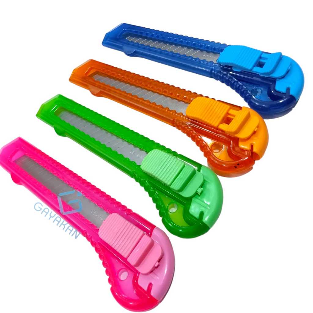 

3 Pcs Pisau Cutter Ukuran Kecil atau Besar Multiwarna Transparan atau Dof